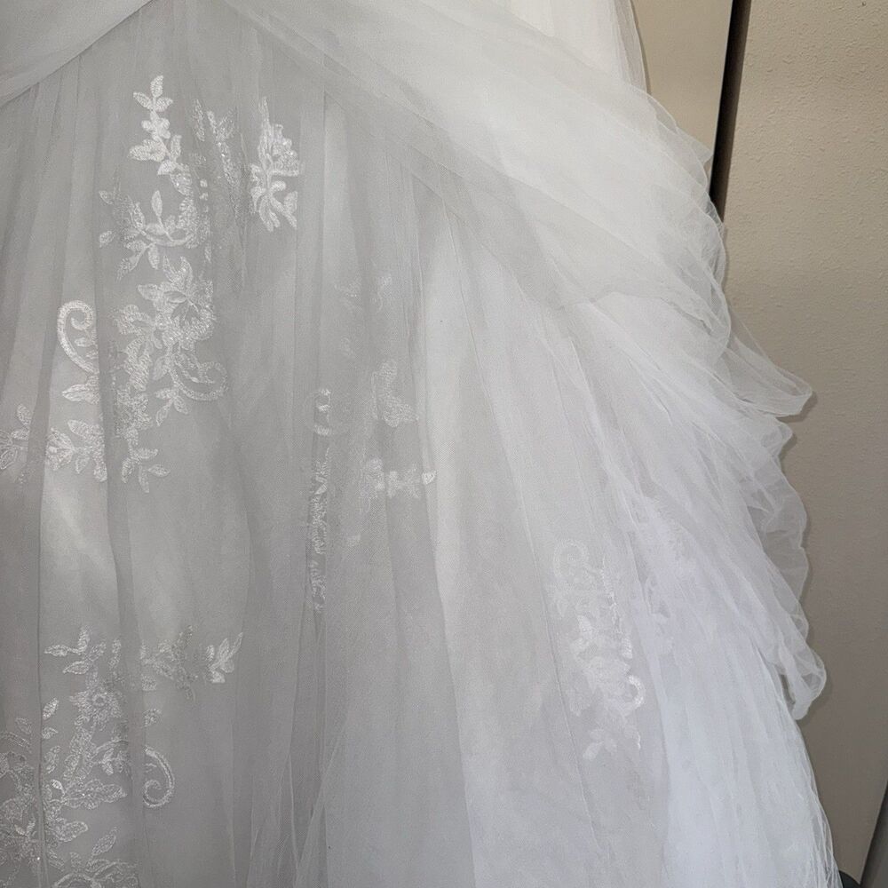 DAVID'S BRIDAL Strapless Tulle Lace Ball Gown White‎ Wedding Dress 18W Beaded - Picture 2 of 16